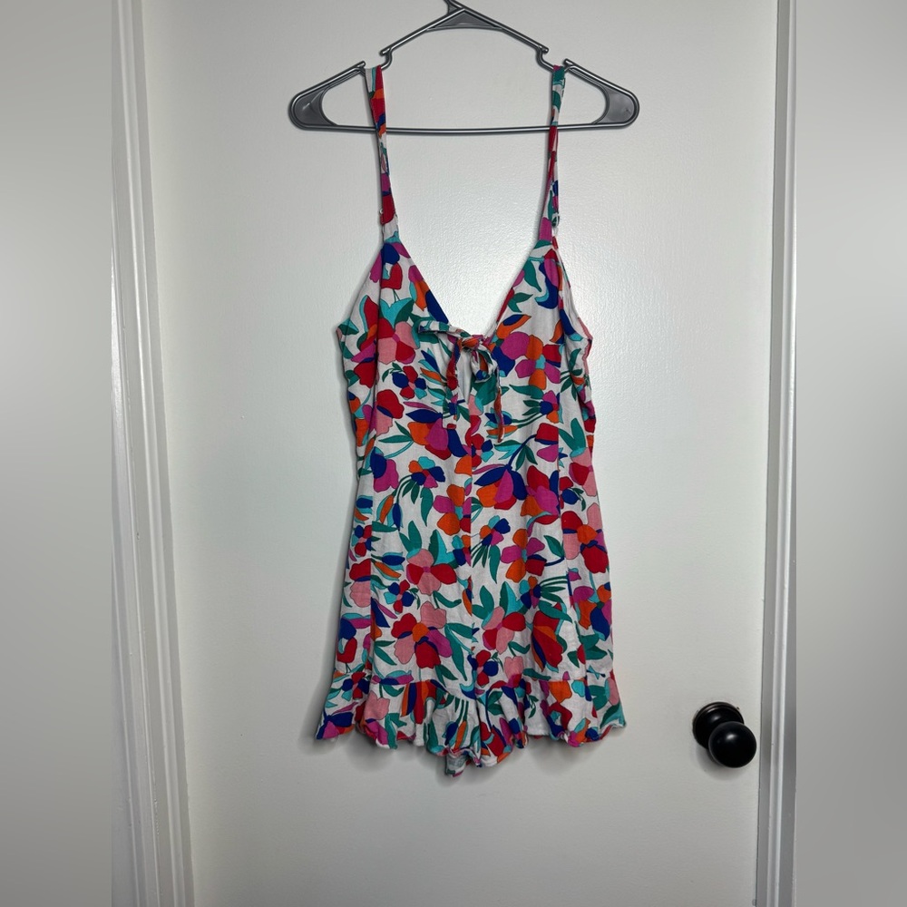 Olivaceous Linen Blend Floral Romper Adj Straps V Neck Halter Tie Ruffle large